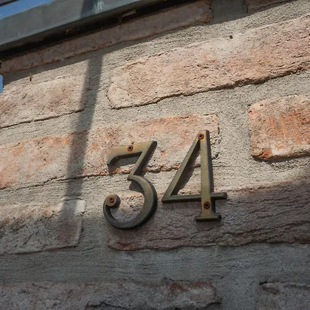 Argiolas Bed & Breakfast Modena