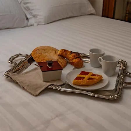 לינה וארוחת בוקר Argiolas 3*