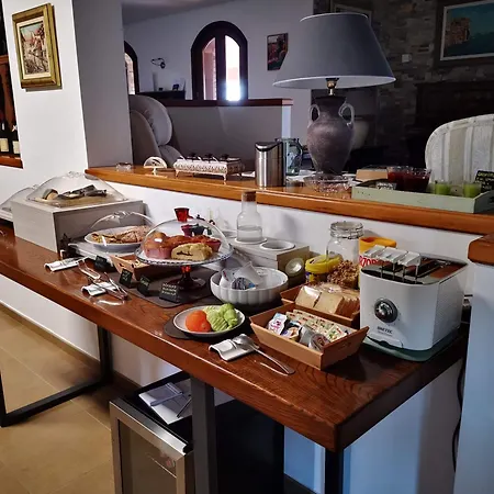 לינה וארוחת בוקר Argiolas מודנה